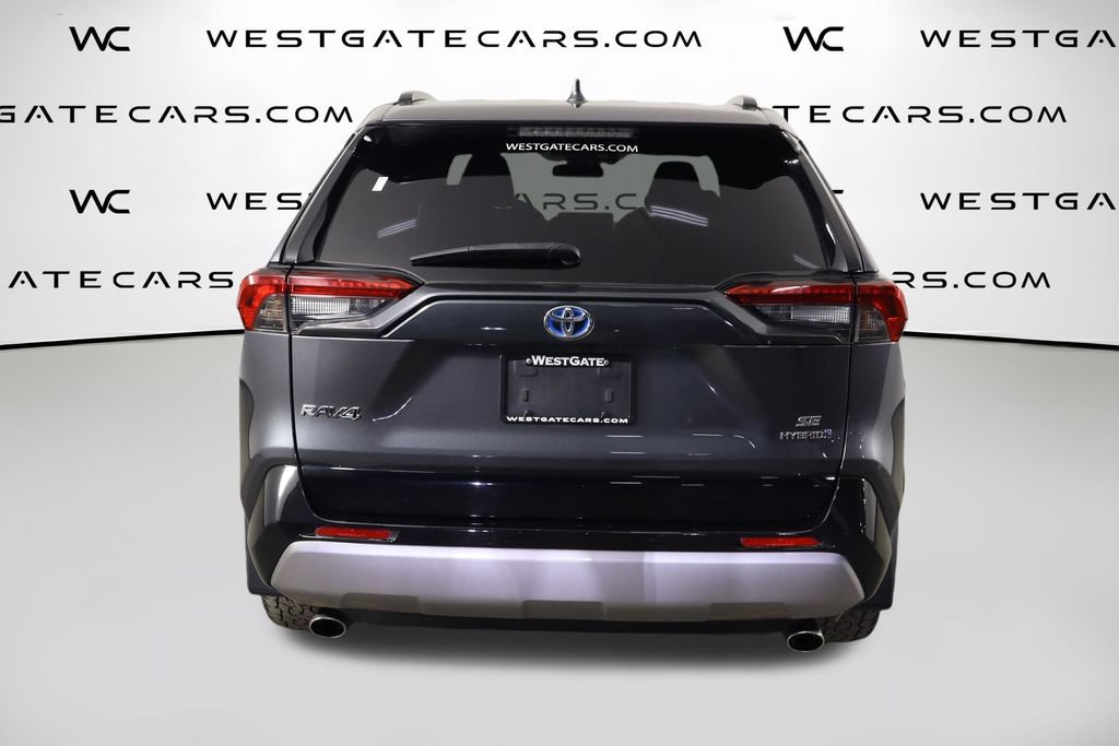 Used 2022 Toyota RAV4 SE w/ Convenience Package AWD/4WD image 4