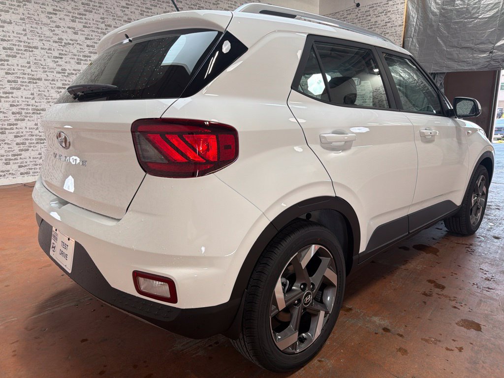 New 2026 Hyundai Venue SEL FWD image 7