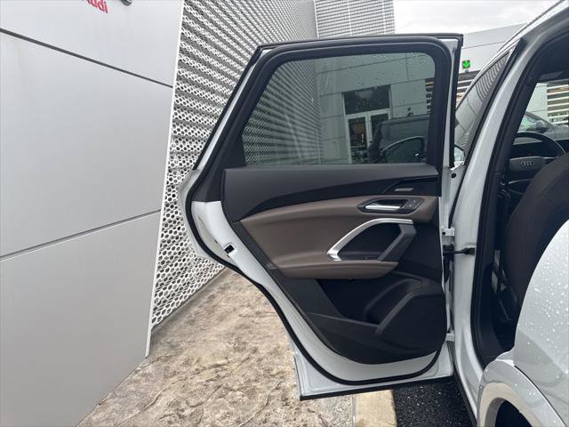 Certified 2025 Audi Q5 Premium Plus w/ Premium Plus AWD/4WD image 27
