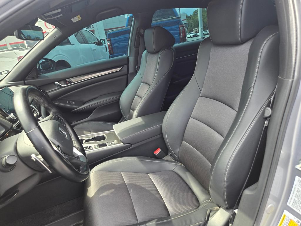 Used 2020 Honda Accord Sport image 9