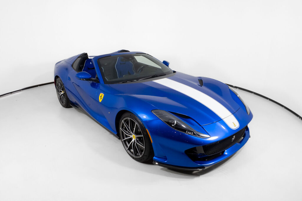 Used 2022 Ferrari 812 GTS RWD image 12