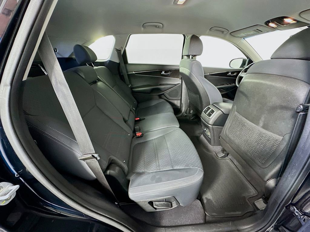 Used 2018 Kia Sorento LX image 26