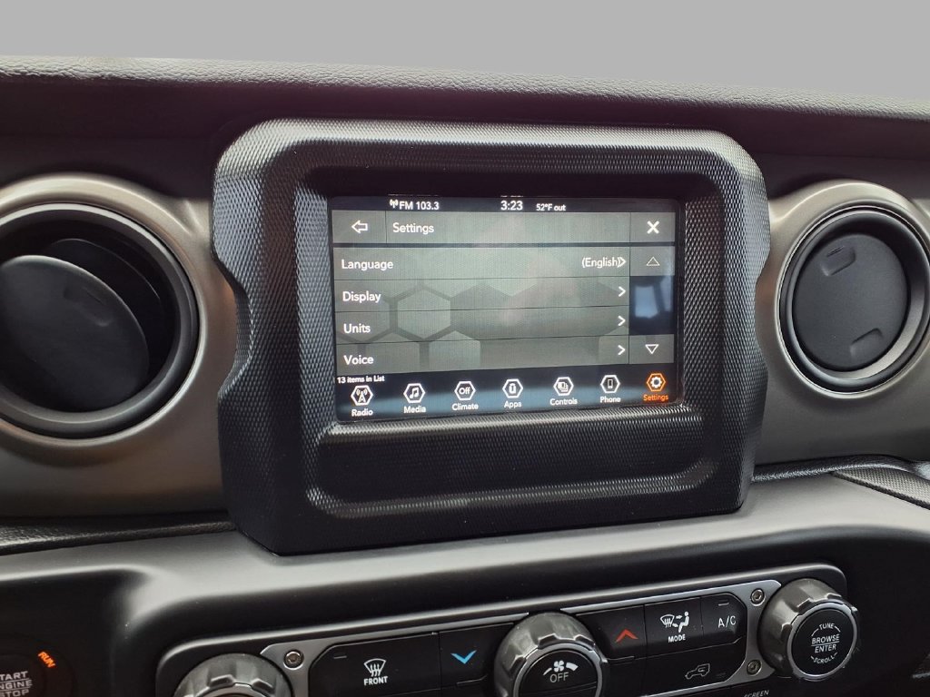 Used 2023 Jeep Gladiator Sport AWD/4WD image 8