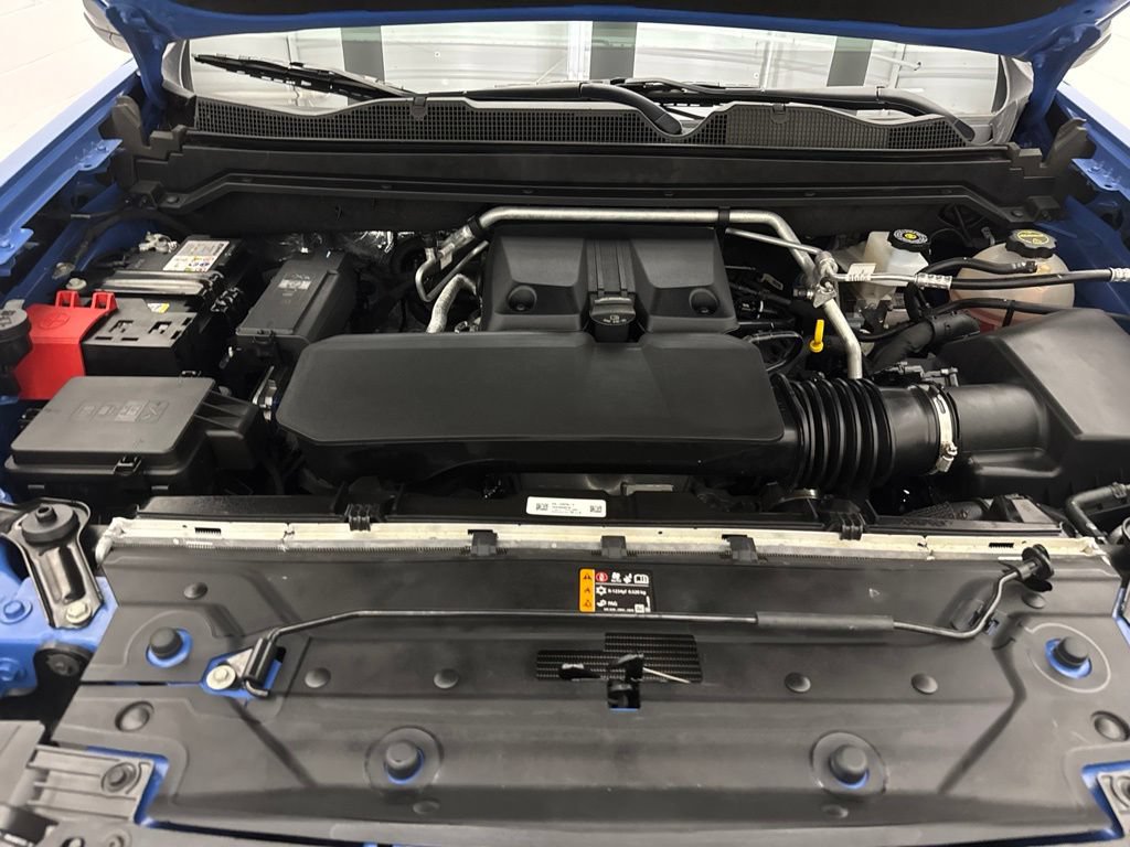 Used 2025 Chevrolet Colorado ZR2 AWD/4WD image 61