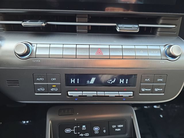 New 2026 Hyundai Kona Limited FWD image 30