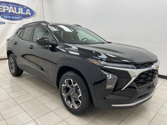 New 2026 Chevrolet Trax LT image 1