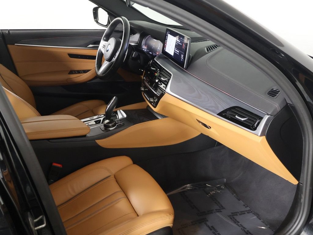 Used 2023 BMW M550i xDrive w/ Executive Package AWD/4WD image 27