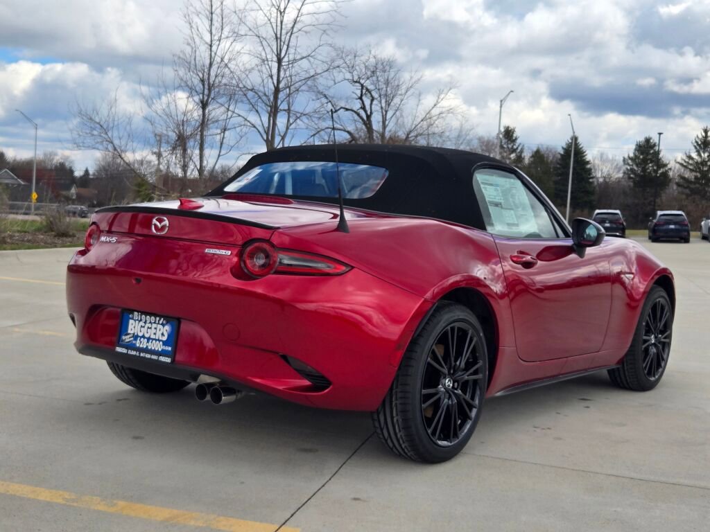 New 2026 MAZDA MX-5 Miata Club w/ Weather Package RWD image 9