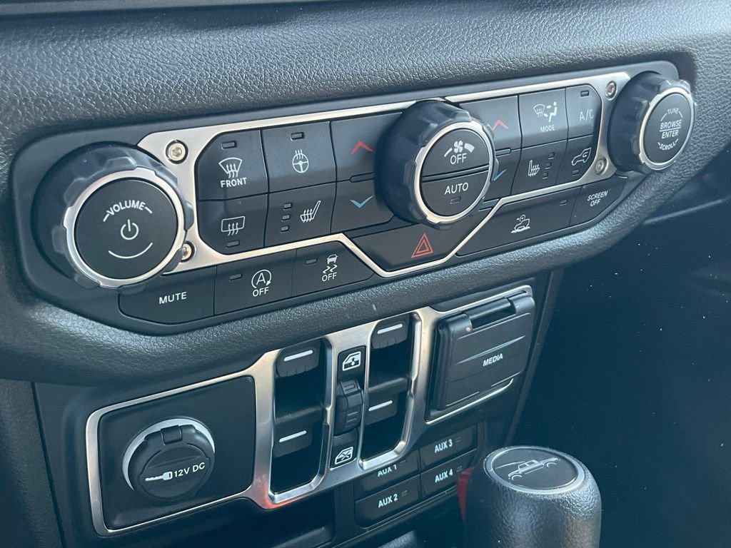 Used 2024 Jeep Gladiator Sport image 16