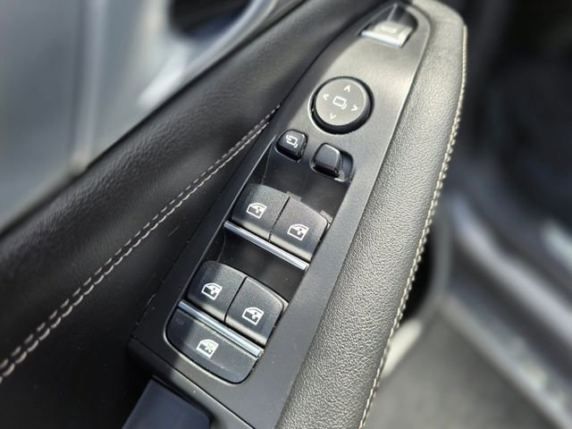 Used 2023 BMW X5 sDrive40i w/ Climate Comfort Package image 25