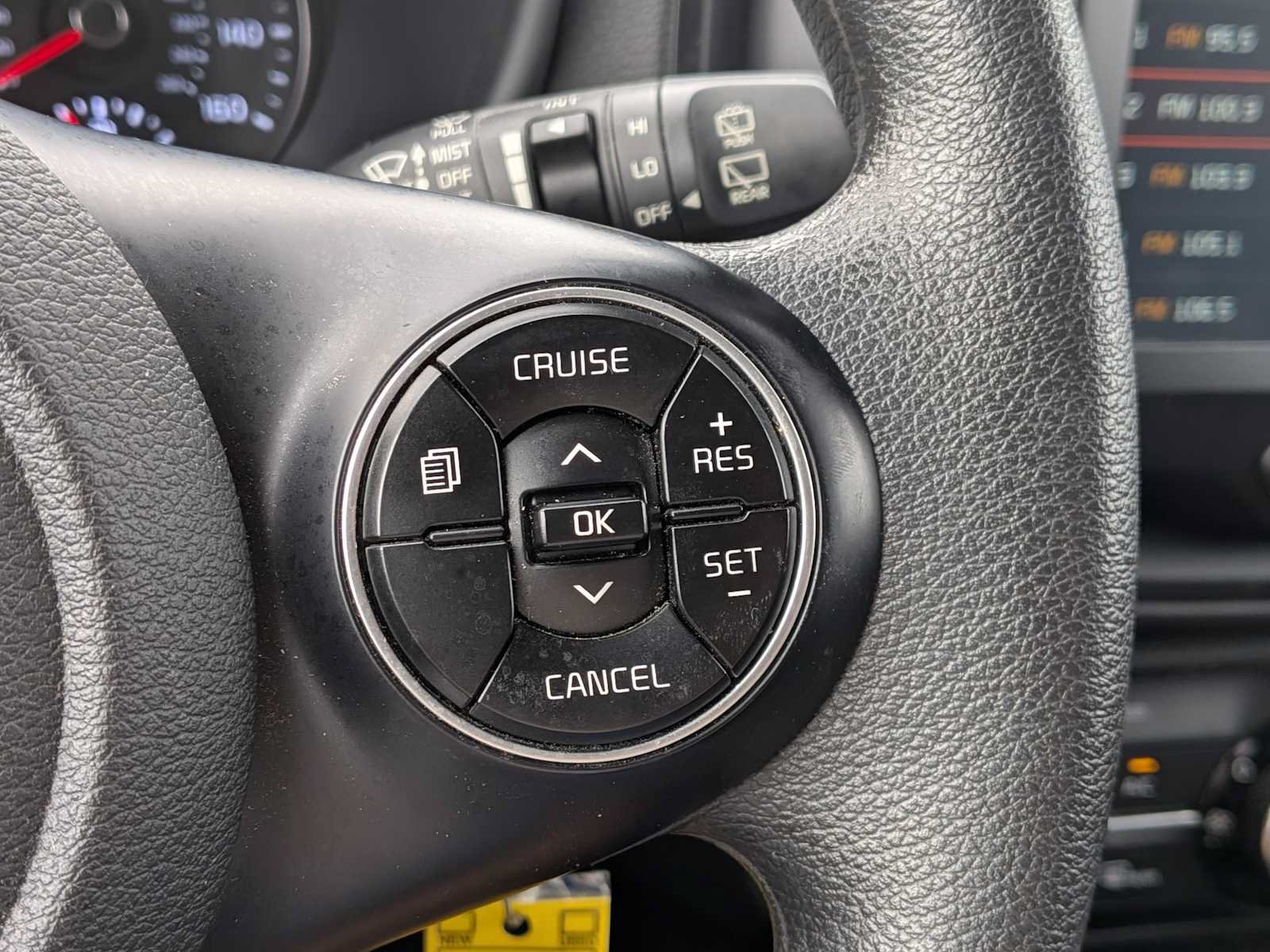 Used 2021 Kia Soul LX FWD image 23