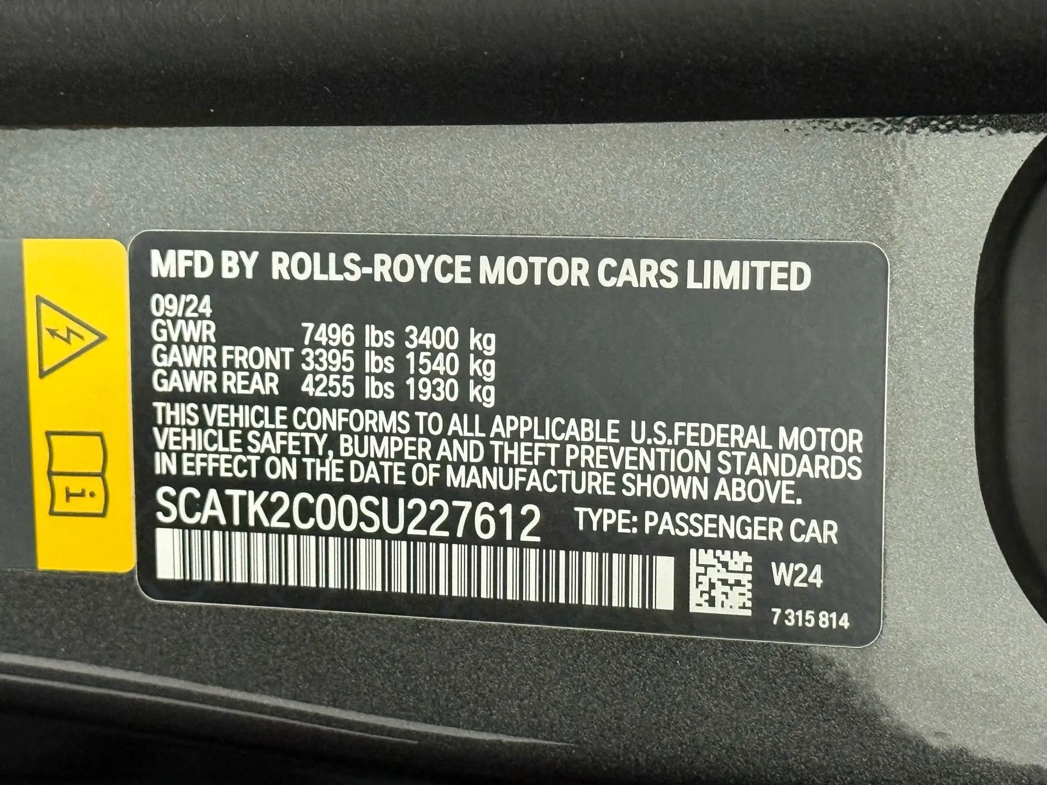 Used 2025 Rolls-Royce Spectre image 57