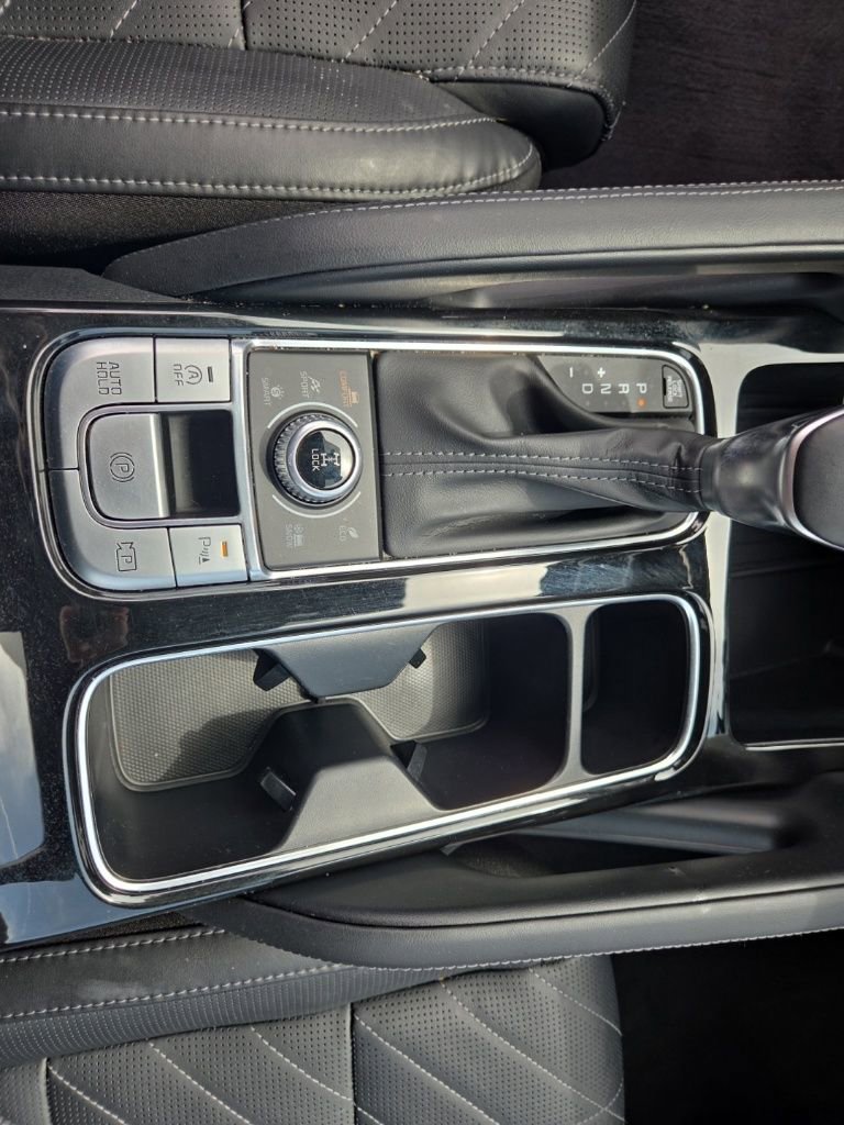 Used 2023 Kia Telluride SX Prestige X-Line AWD/4WD image 19