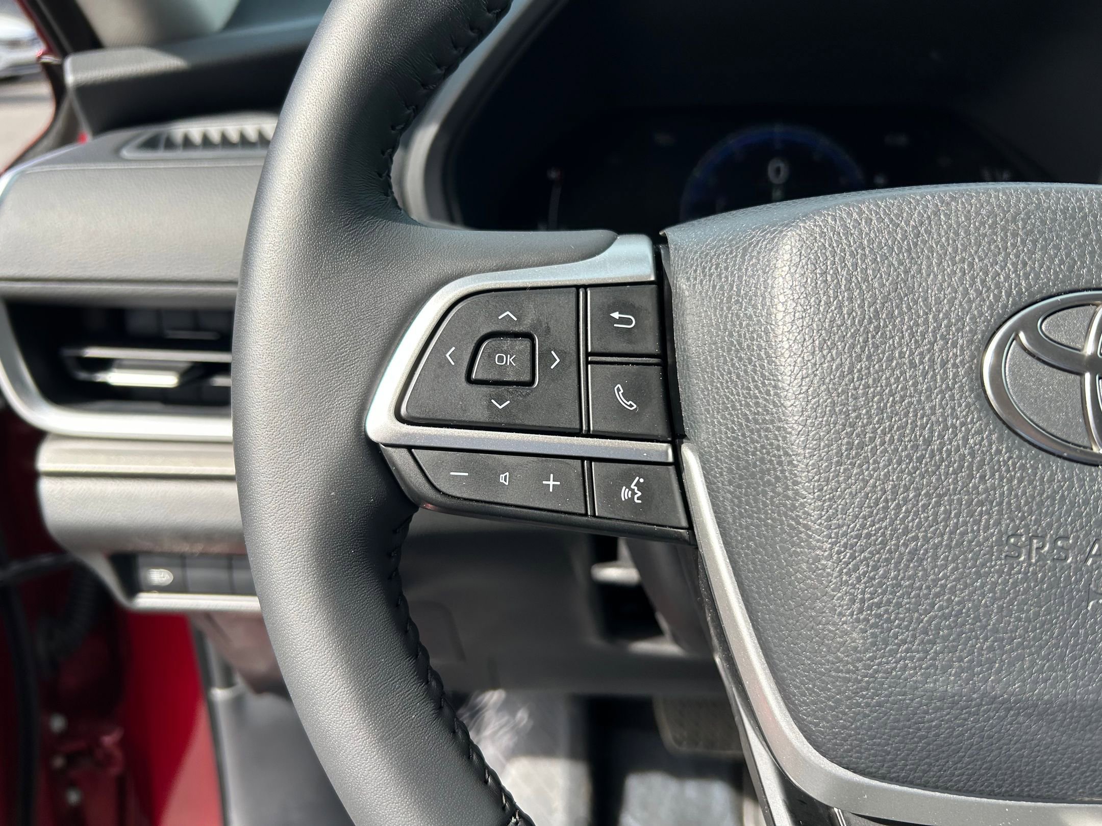 Certified 2025 Toyota Grand Highlander AWD image 16