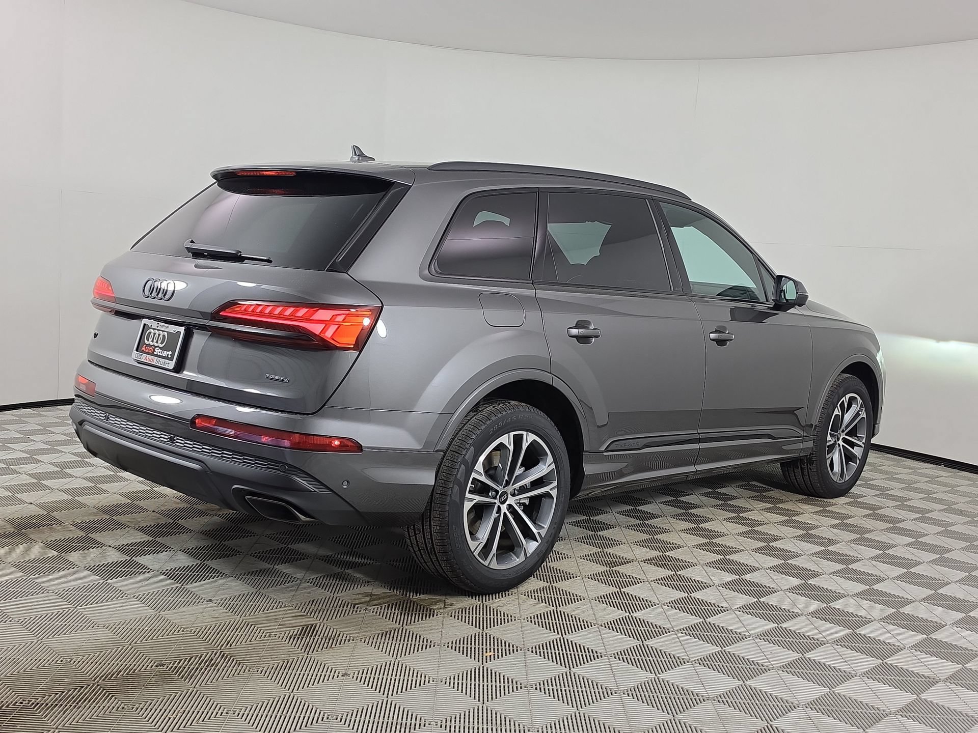 New 2026 Audi Q7 2.0T Premium AWD/4WD image 7