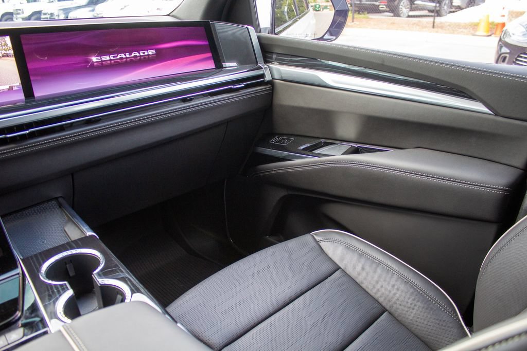 Used 2026 Cadillac Escalade Sport w/ Touring Package AWD/4WD image 20
