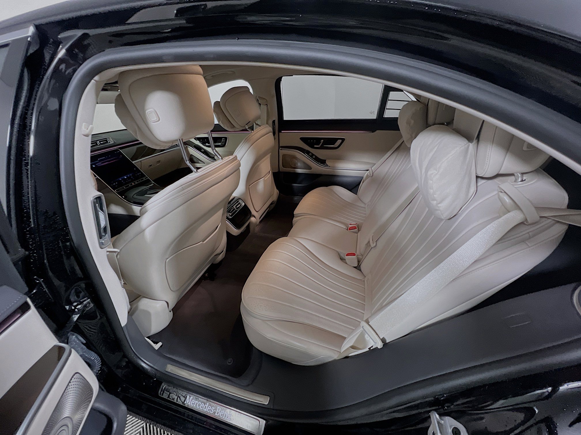 Used 2023 Mercedes-Benz S 500 4MATIC image 28