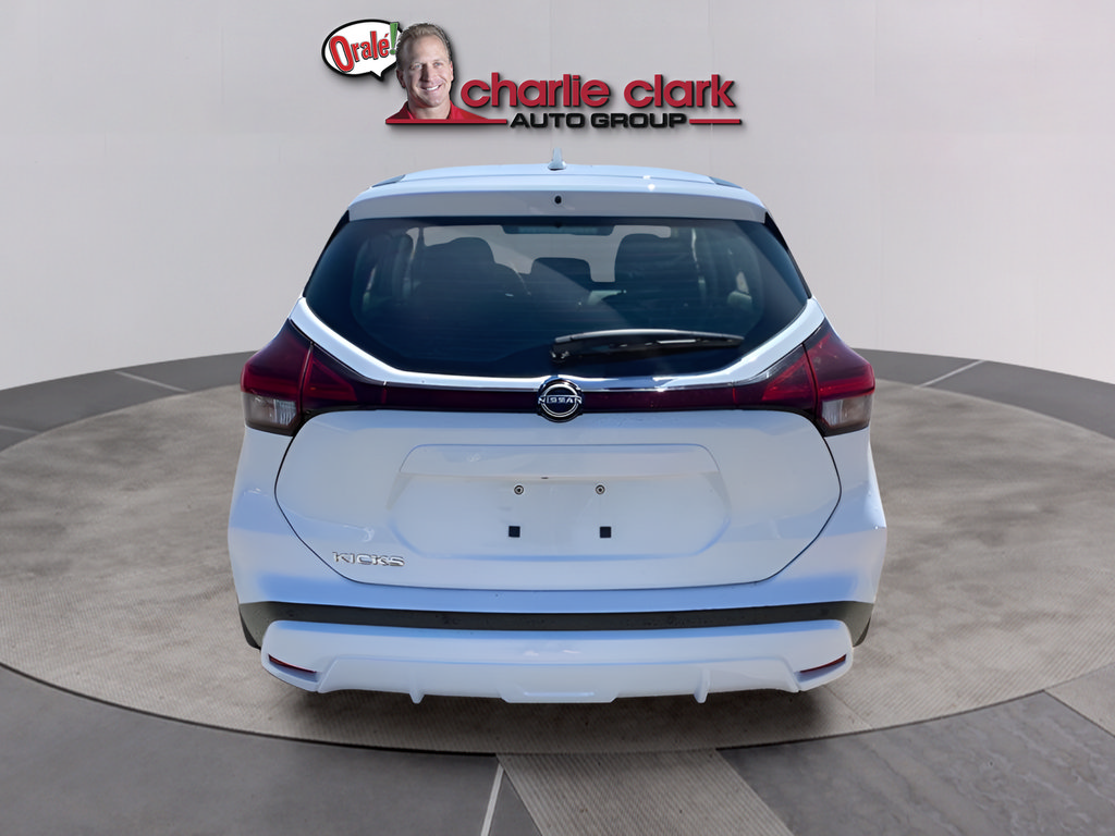 Used 2023 Nissan Kicks S FWD image 5