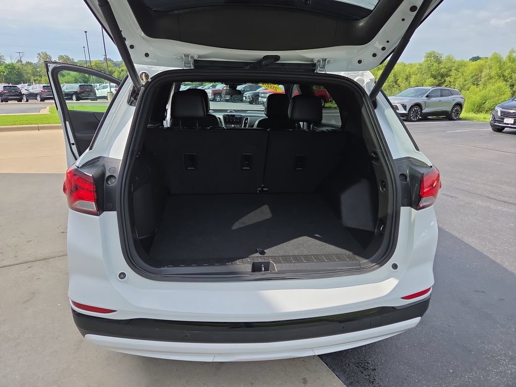 Certified 2024 Chevrolet Equinox RS AWD/4WD image 30