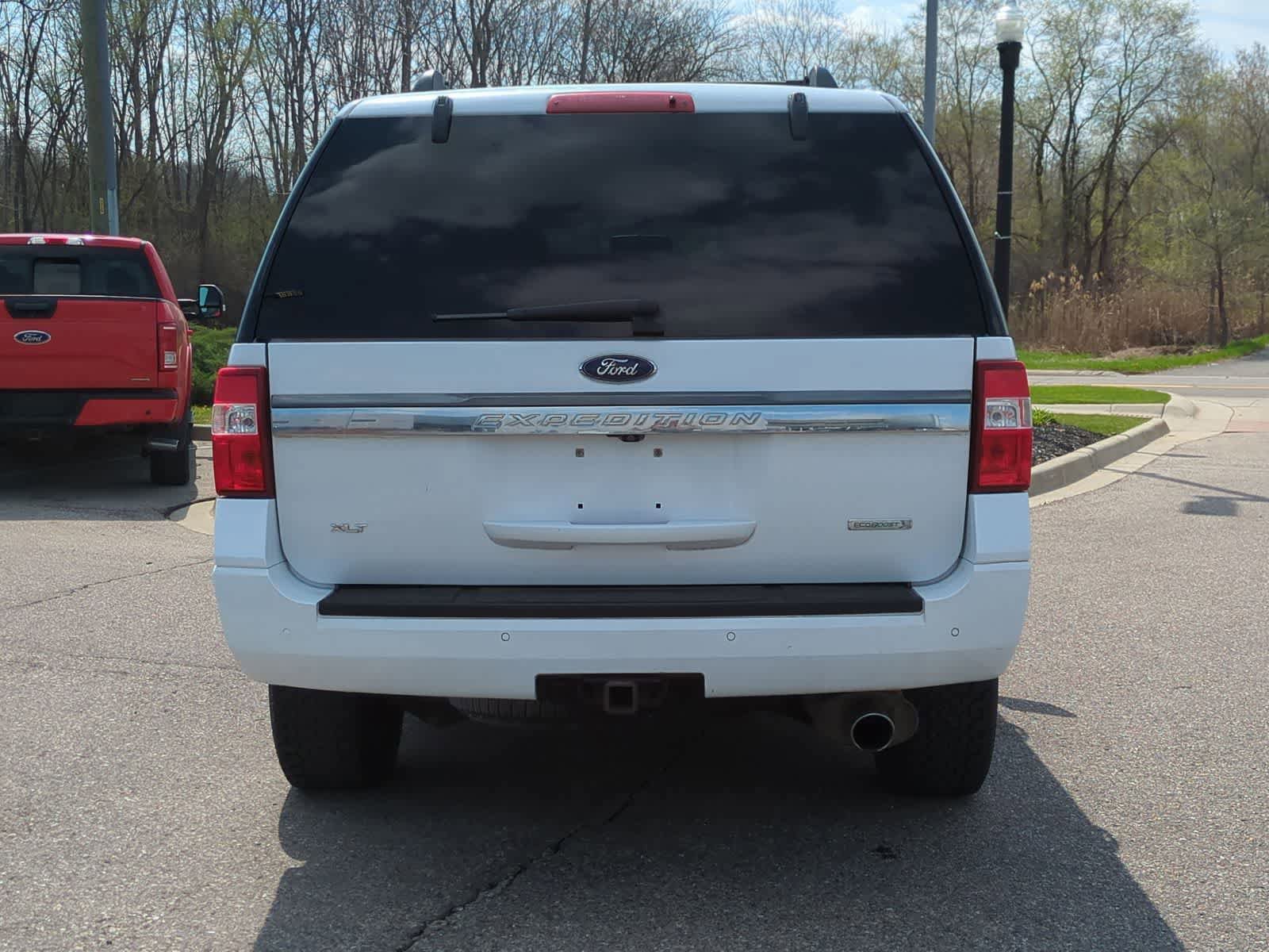 Used 2017 Ford Expedition XLT AWD/4WD image 7