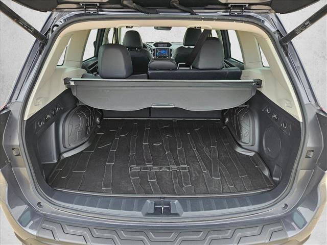 Used 2023 Subaru Forester Limited AWD/4WD image 6