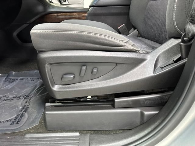 Used 2018 Chevrolet Suburban LS w/ Skid Plate Package AWD/4WD image 6