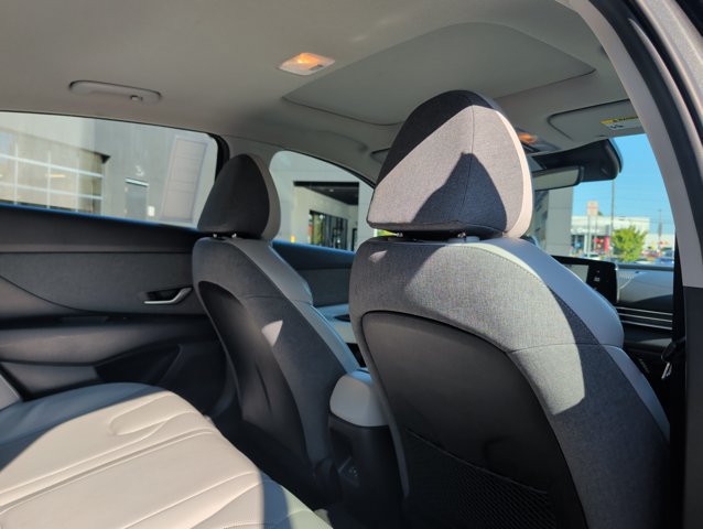 Used 2024 Hyundai Elantra Limited FWD image 24