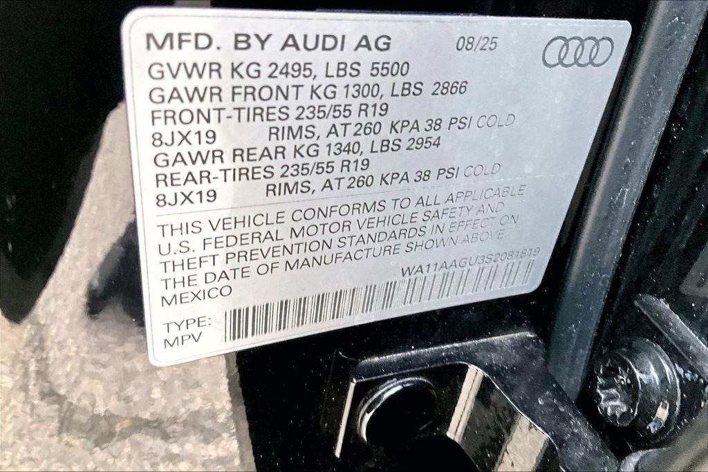 Used 2025 Audi Q5 Premium w/ Convenience Package AWD/4WD image 19
