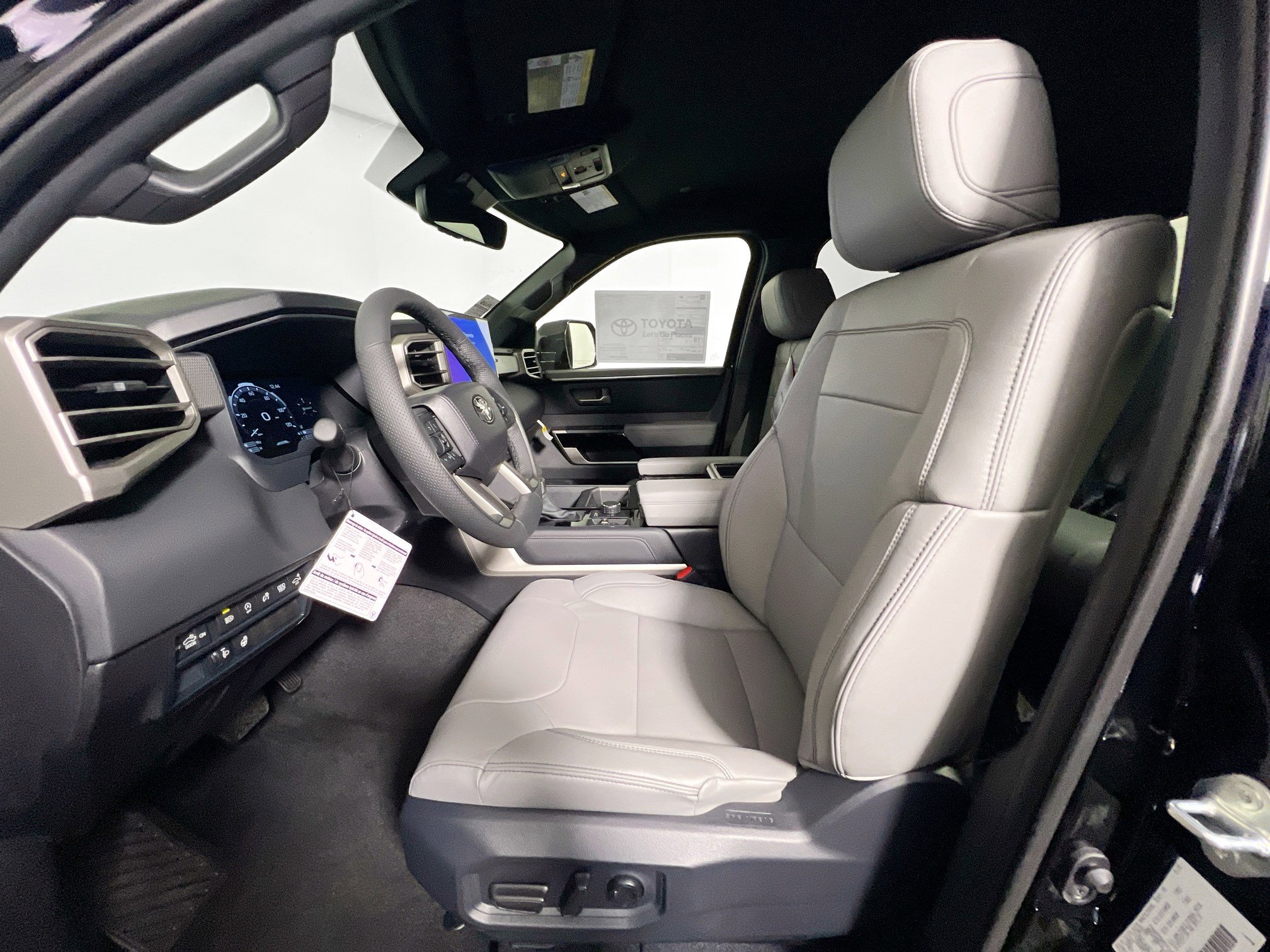 New 2026 Toyota Tundra Limited image 14