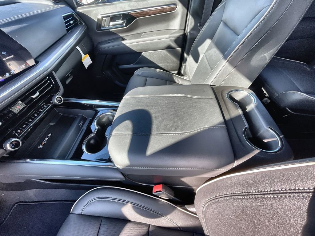 New 2026 Chevrolet Suburban Premier image 22