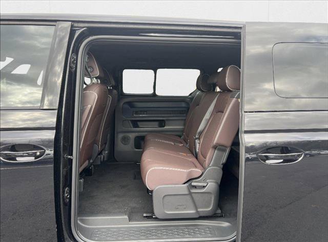 New 2025 Volkswagen ID. Buzz Pro S image 15