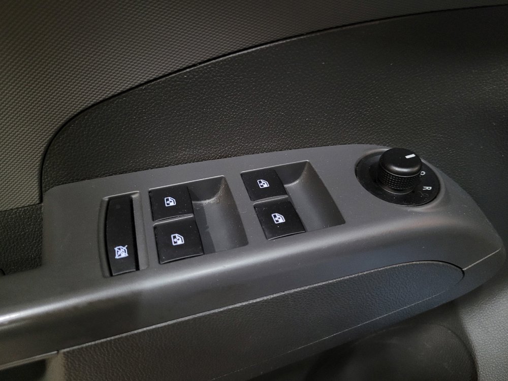 Used 2017 Chevrolet Sonic LT FWD image 27