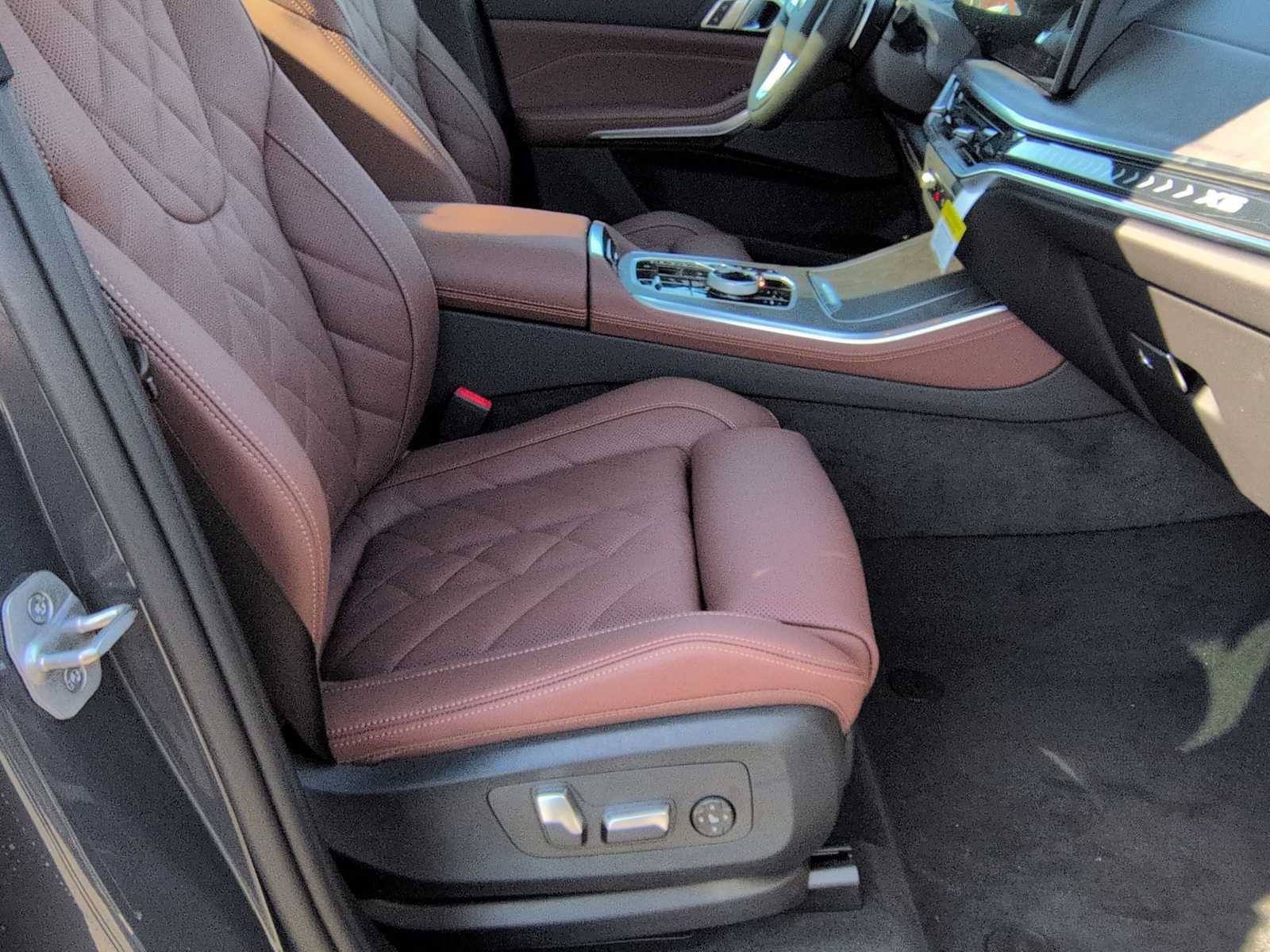 Used 2026 BMW X5 xDrive50e AWD/4WD image 24
