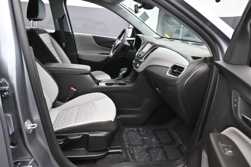 Used 2024 Chevrolet Equinox LS w/ LS Convenience Package FWD image 37