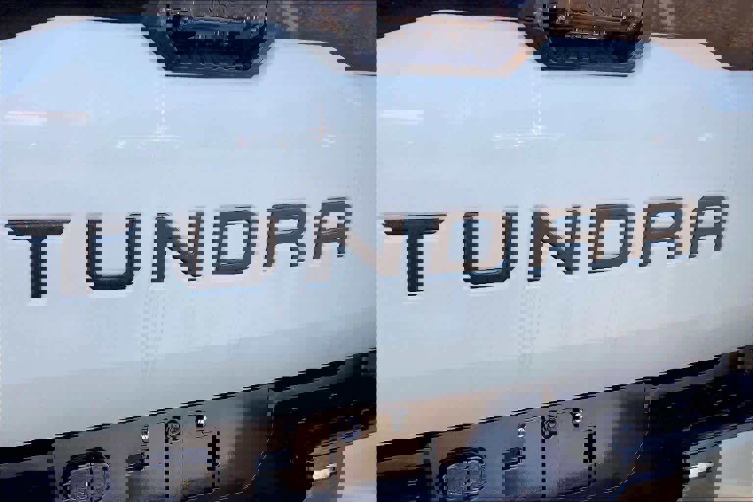 Used 2024 Toyota Tundra Platinum image 9