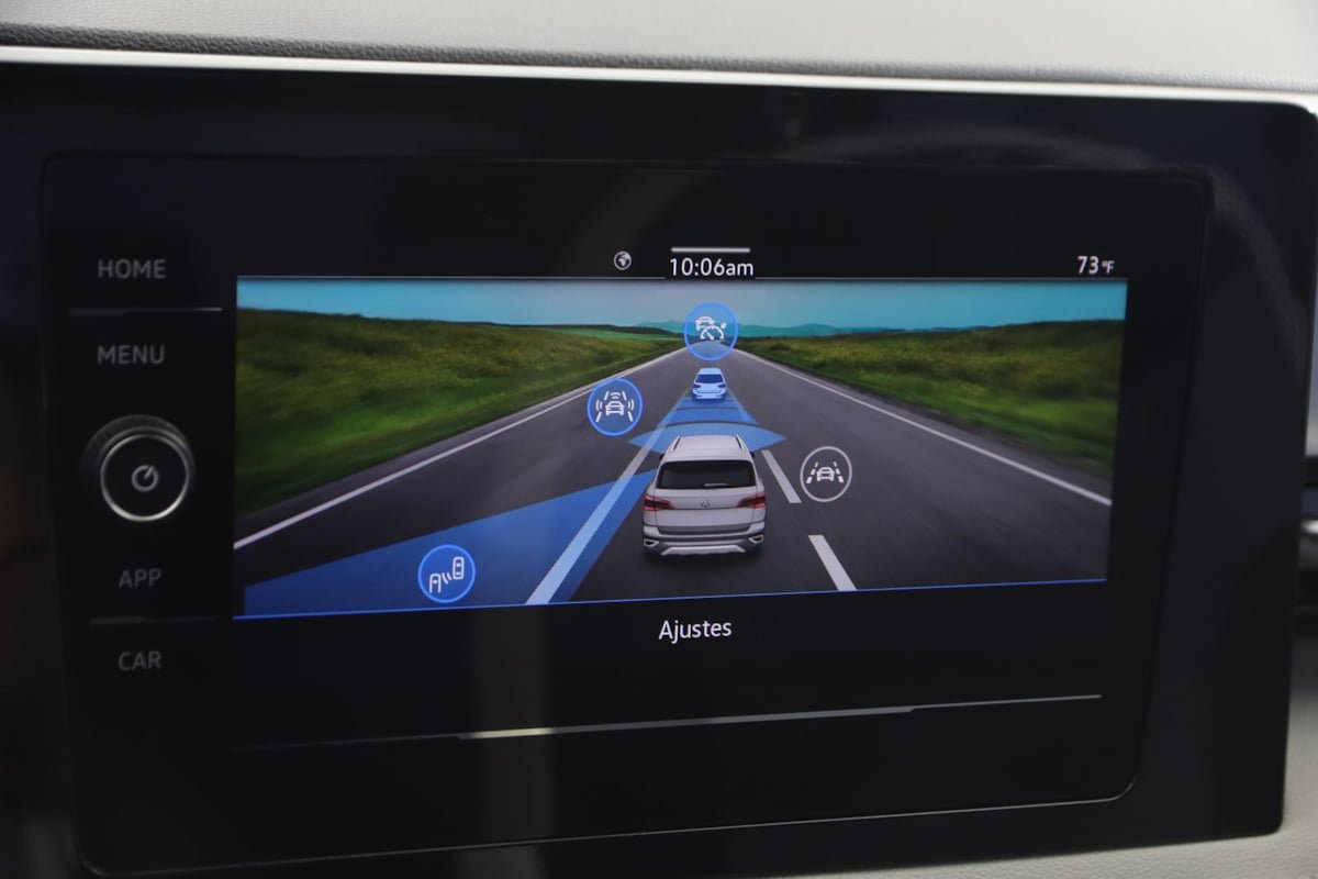Used 2025 Volkswagen Taos S FWD image 29