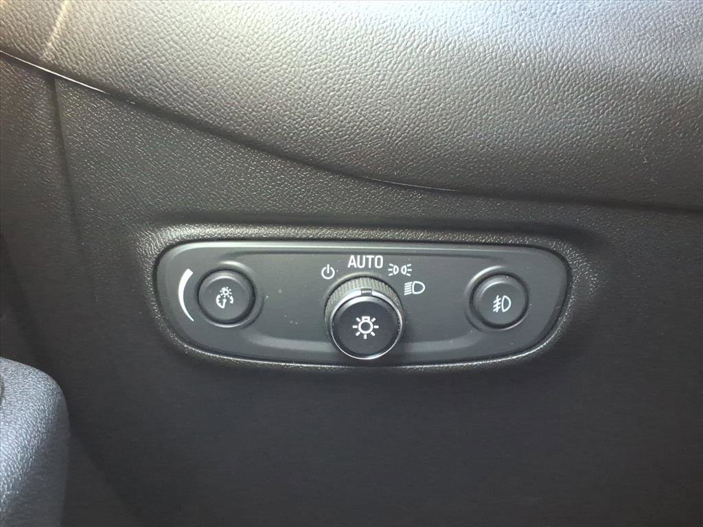 Used 2020 Chevrolet Equinox LT image 24