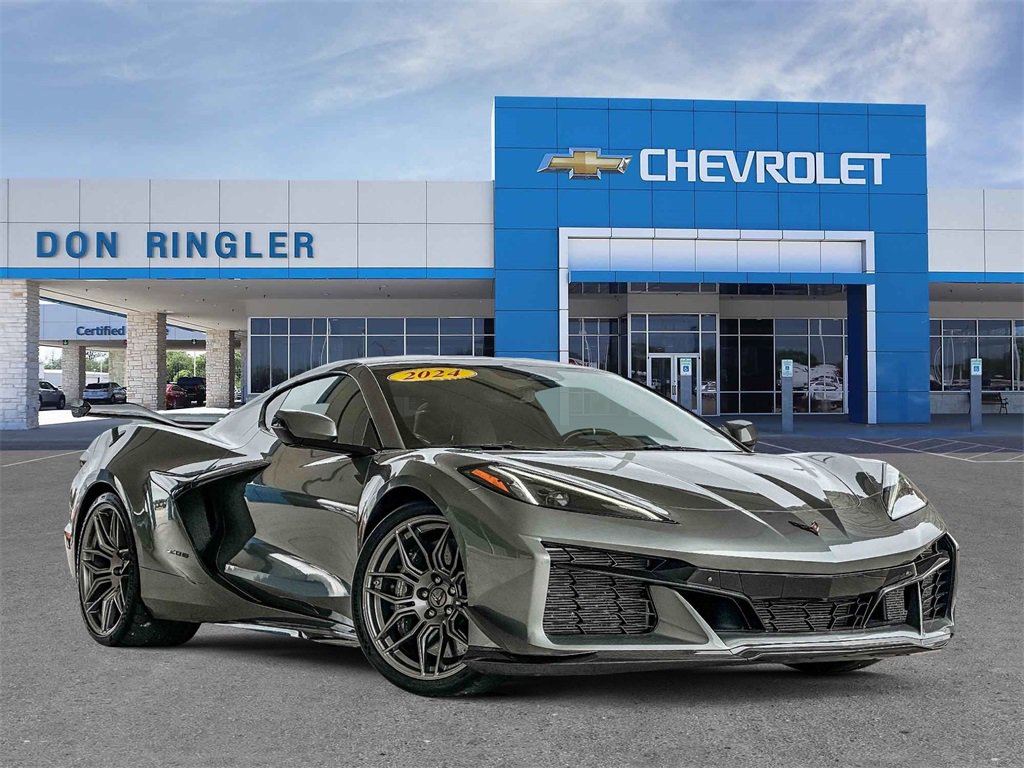 Used 2024 Chevrolet Corvette Z06 w/ Z07 Performance Package image 1