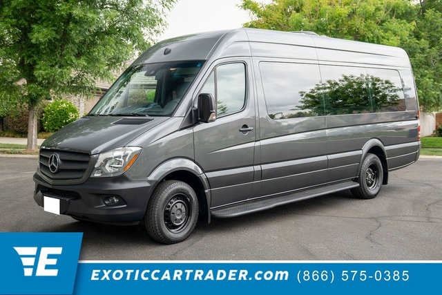 Used 2017 Mercedes-Benz Sprinter 3500 image 1
