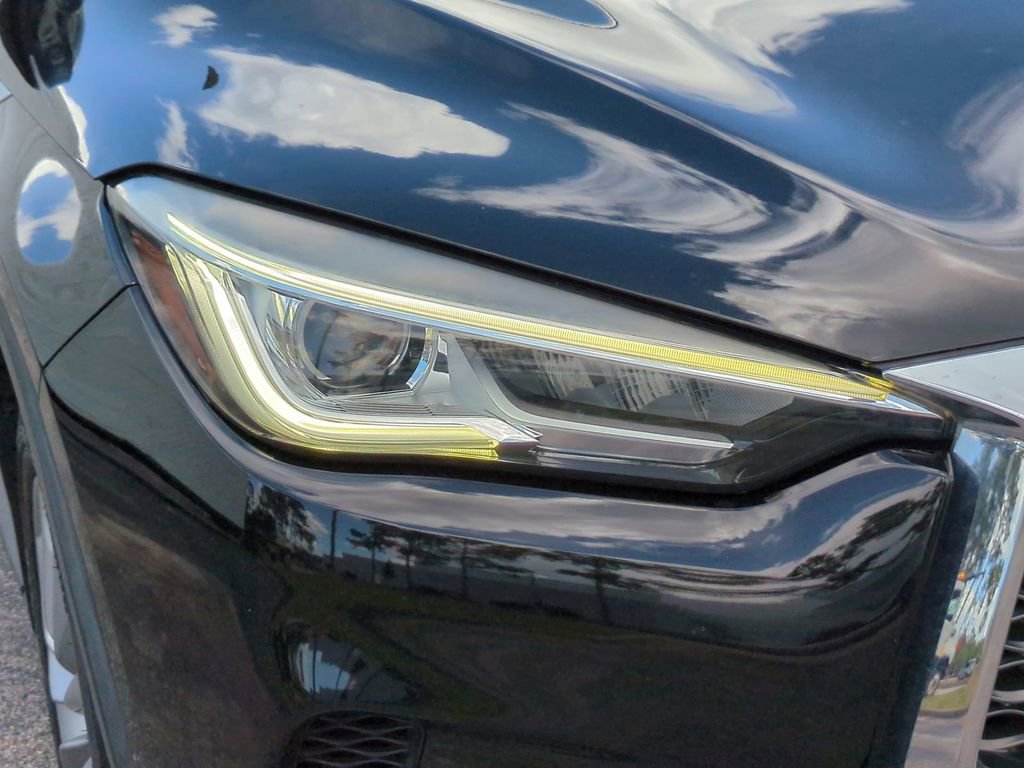 Used 2019 INFINITI QX50 Luxe w/ Navigation Package AWD/4WD image 9