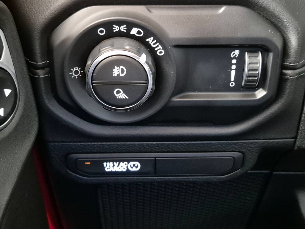 Used 2024 Jeep Gladiator Mojave AWD/4WD image 18