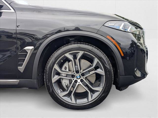Used 2026 BMW X5 xDrive50e image 24