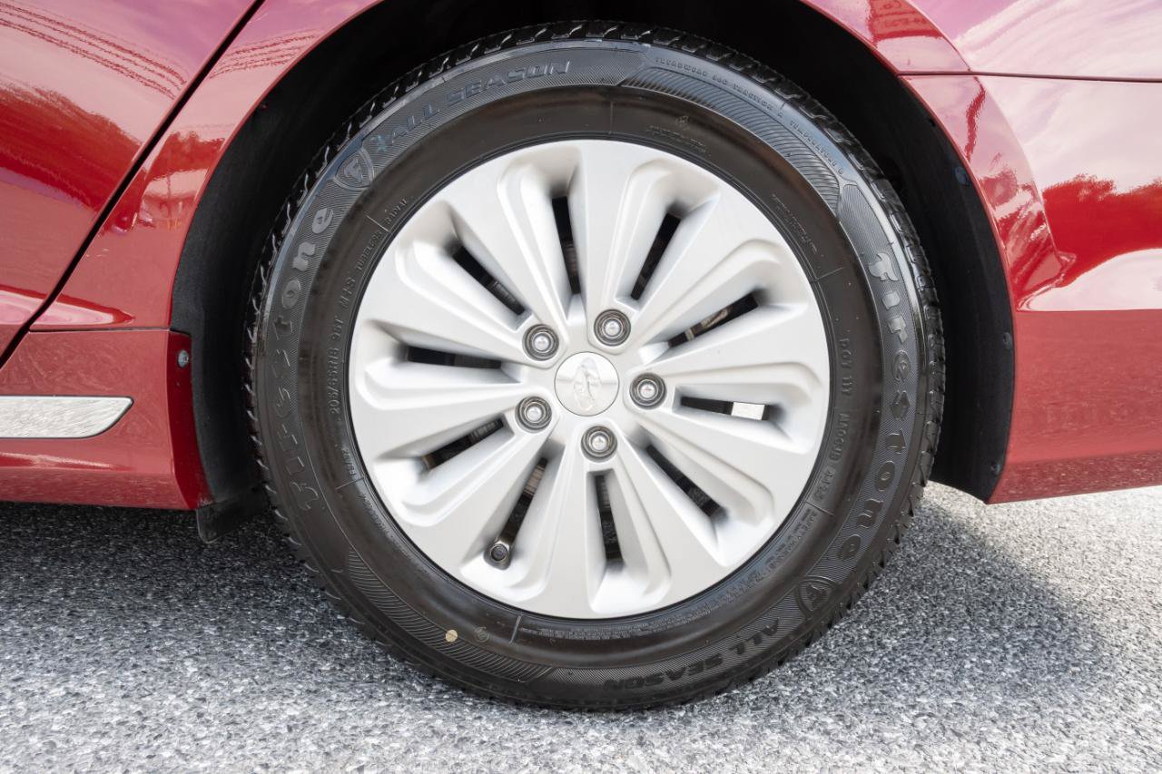 Used 2016 Hyundai Sonata SE FWD image 35