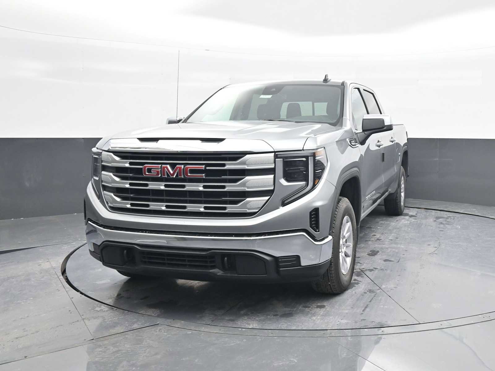 New 2026 GMC Sierra 1500 SLE w/ Preferred Package image 3