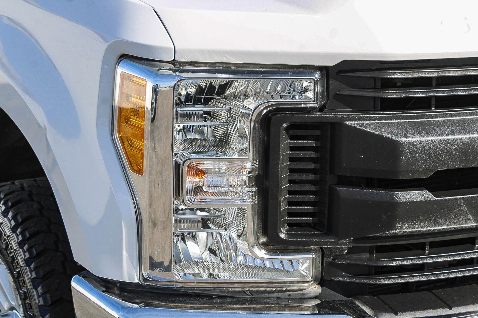 Used 2017 Ford F250 XL w/ Power Equipment Group image 4