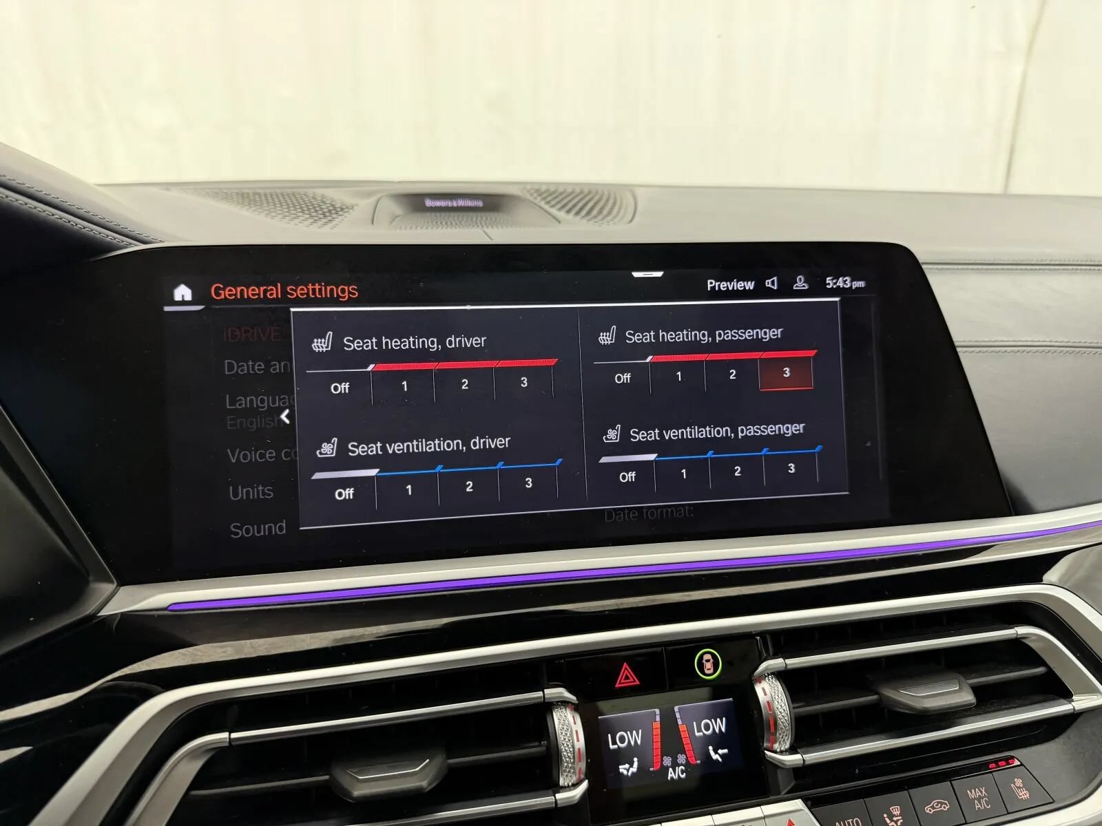 Used 2020 BMW X7 M50i w/ Executive Package AWD/4WD image 37