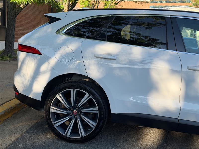 Used 2019 Jaguar F-PACE Prestige AWD/4WD image 7