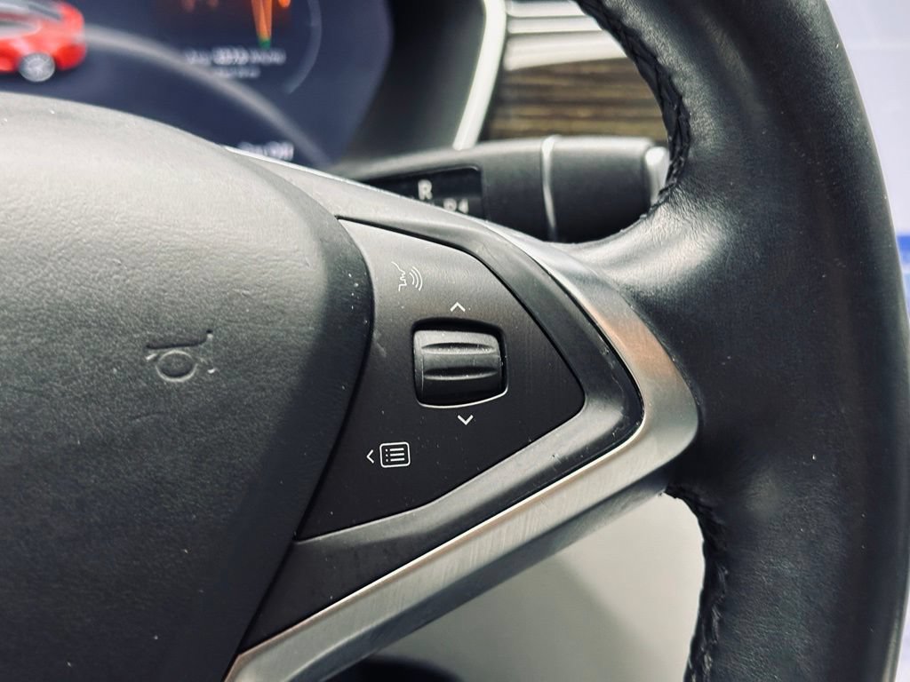 Used 2015 Tesla Model S 70D AWD/4WD image 29
