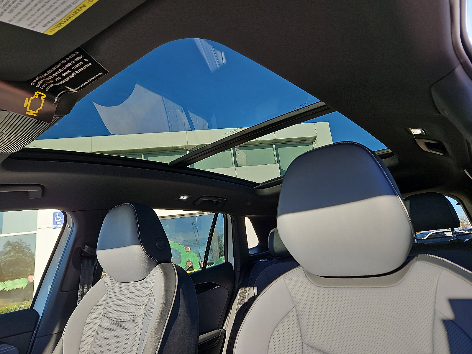 New 2026 Volkswagen Tiguan SE R-Line image 14