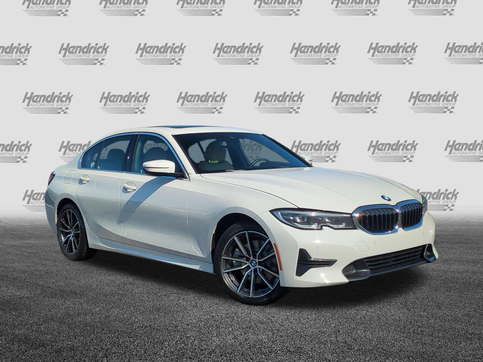Certified 2022 BMW 330i xDrive Sedan w/ Premium Package 2 AWD/4WD image 2
